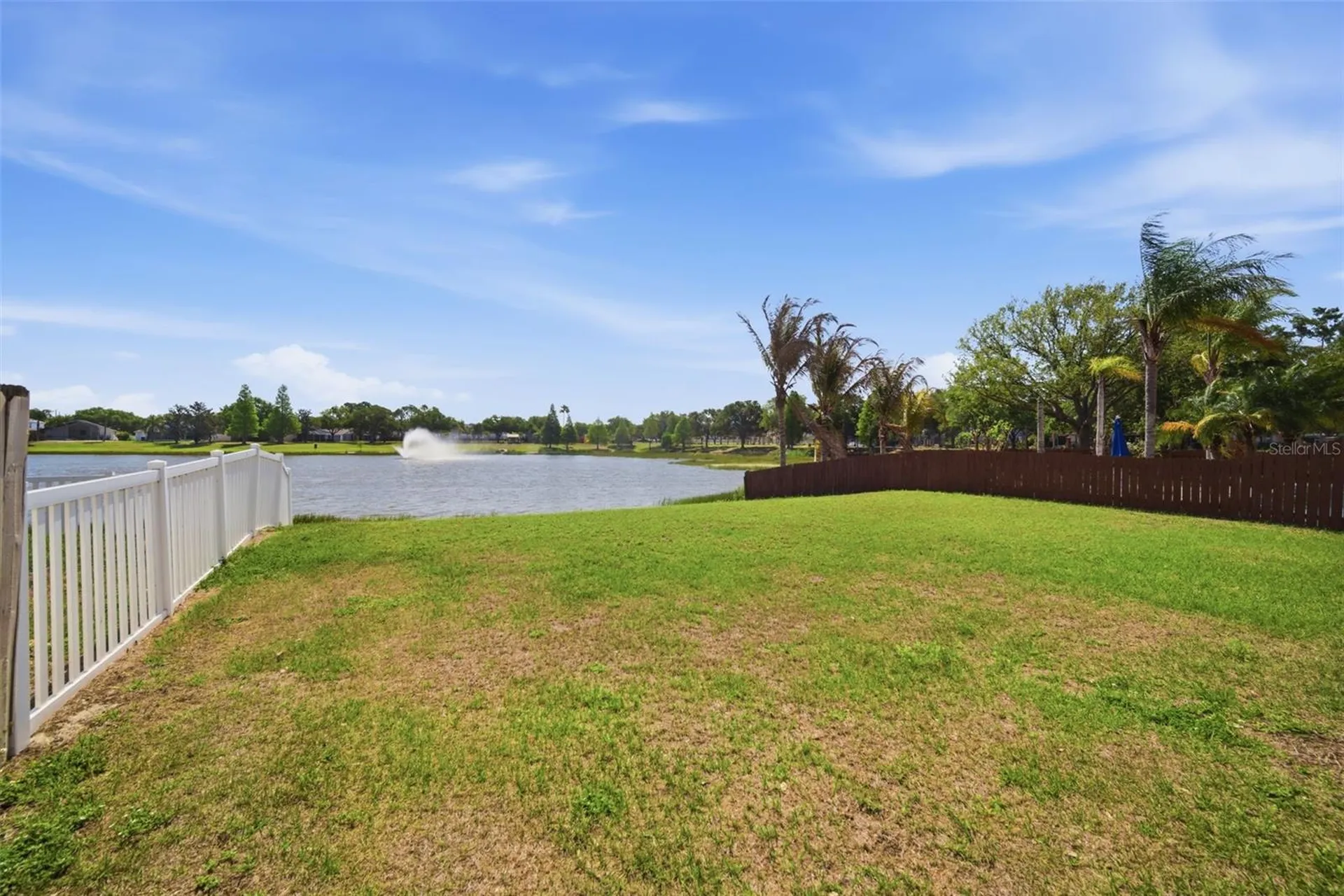 12501 Lake Vista Drive Gibsonton FL 33534
