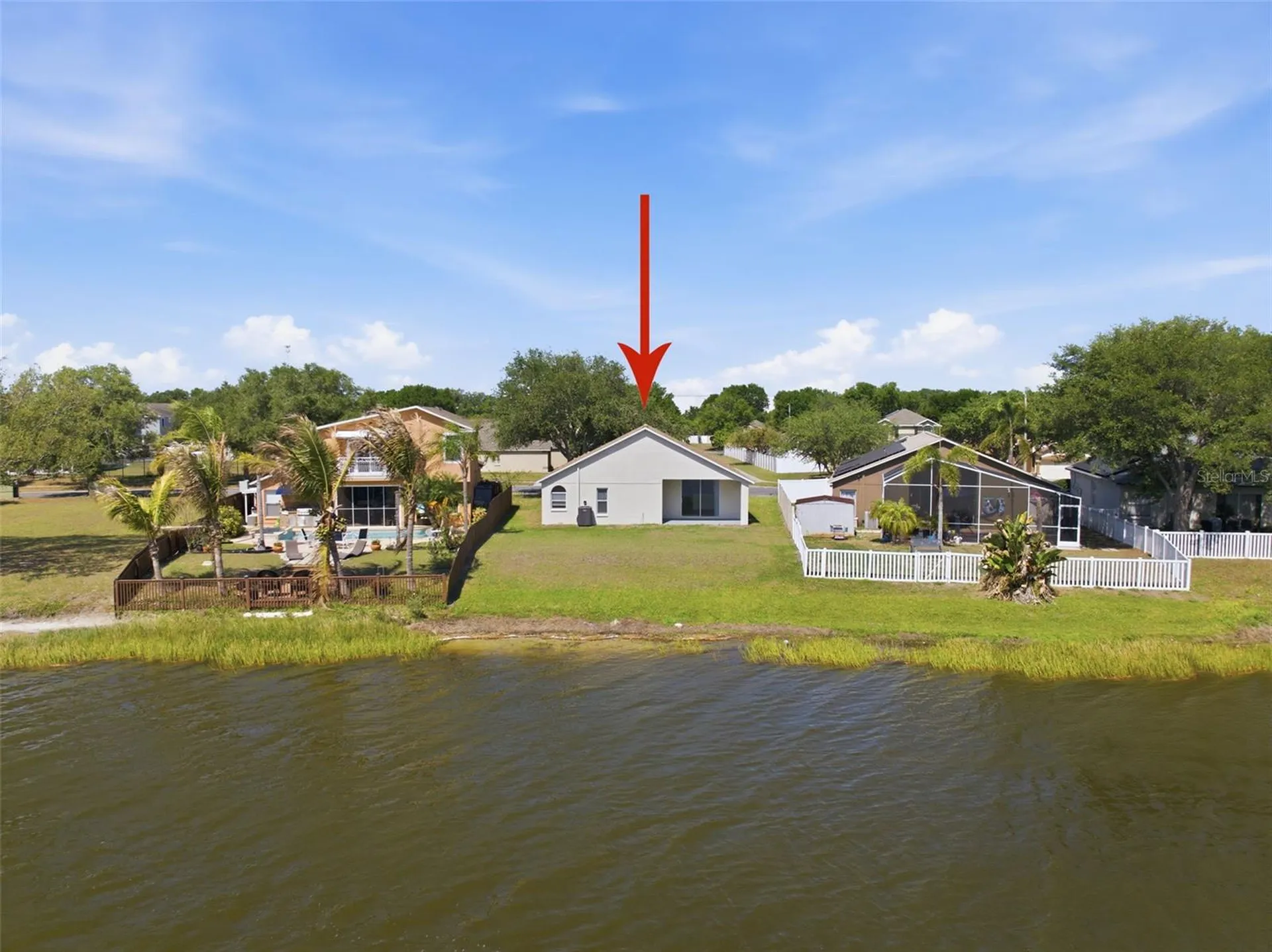 12501 Lake Vista Drive Gibsonton FL 33534