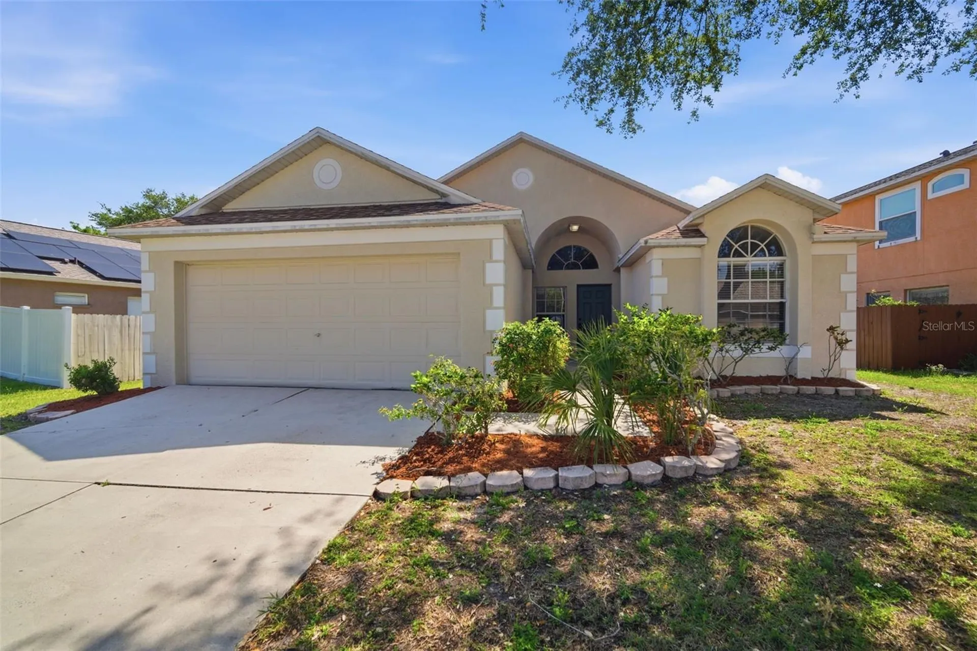 12501 Lake Vista Drive Gibsonton FL 33534