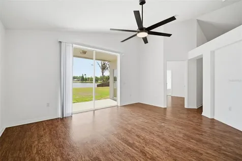 12501 Lake Vista Drive Gibsonton FL 33534