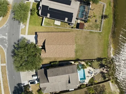 12501 Lake Vista Drive Gibsonton FL 33534