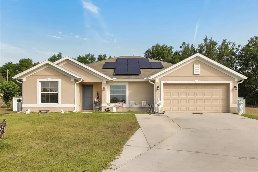 906 Edith Drive Fruitland Park FL 34731