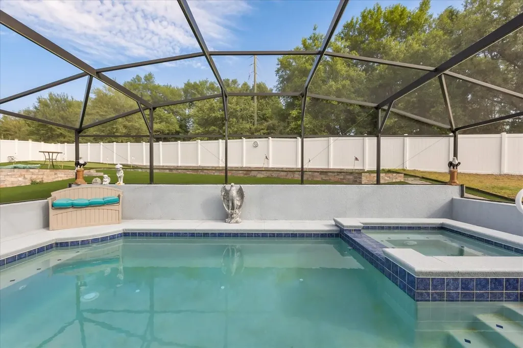 906 Edith Drive Fruitland Park FL 34731