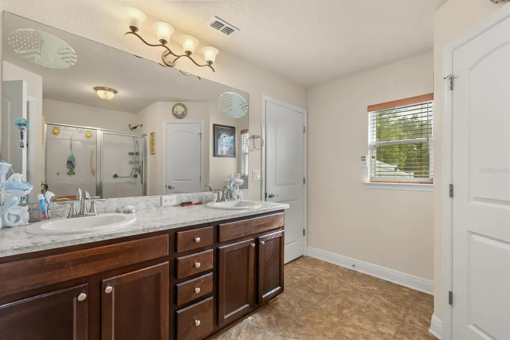 906 Edith Drive Fruitland Park FL 34731