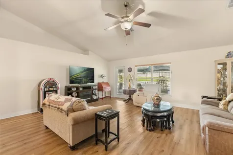 906 Edith Drive Fruitland Park FL 34731