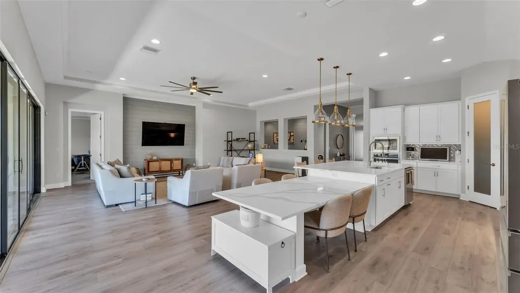 13112 Wellspring Drive Lithia FL 33547