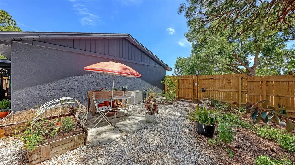 2243 Lockwood Meadows Drive Sarasota FL 34234