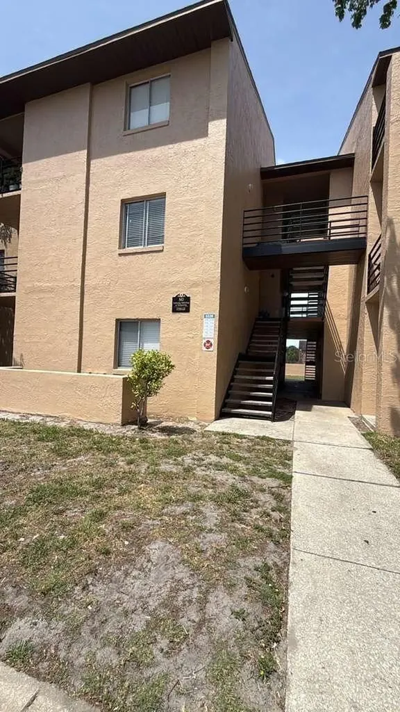 5226 Via Hacienda Circle Orlando FL 32839