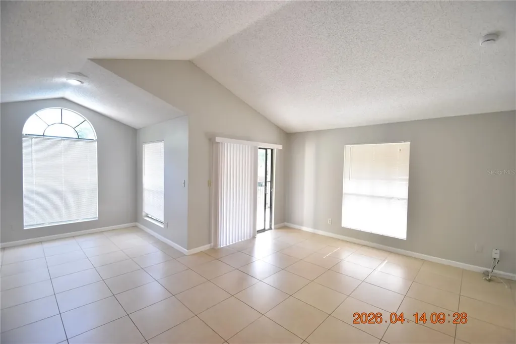 8605 Mallard Reserve Drive Tampa FL 33614