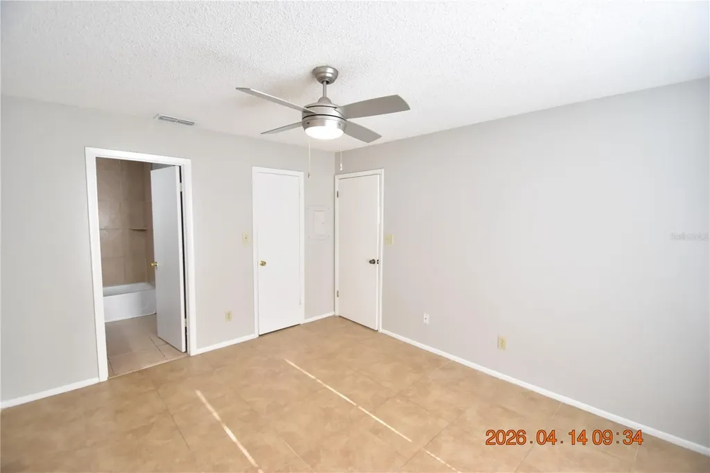 8605 Mallard Reserve Drive Tampa FL 33614