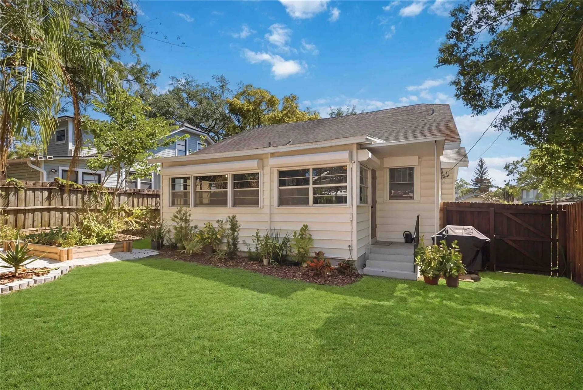 122 N Mills Avenue Orlando FL 32801