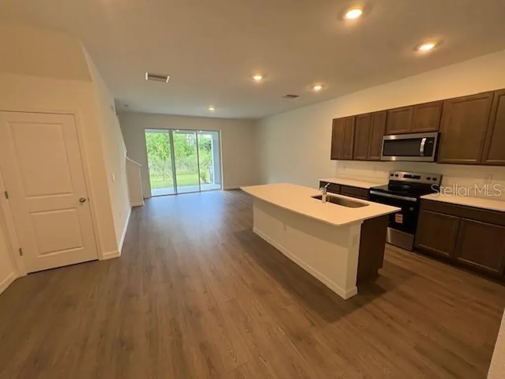 32547 Welling Blade Loop Wesley Chapel FL 33545