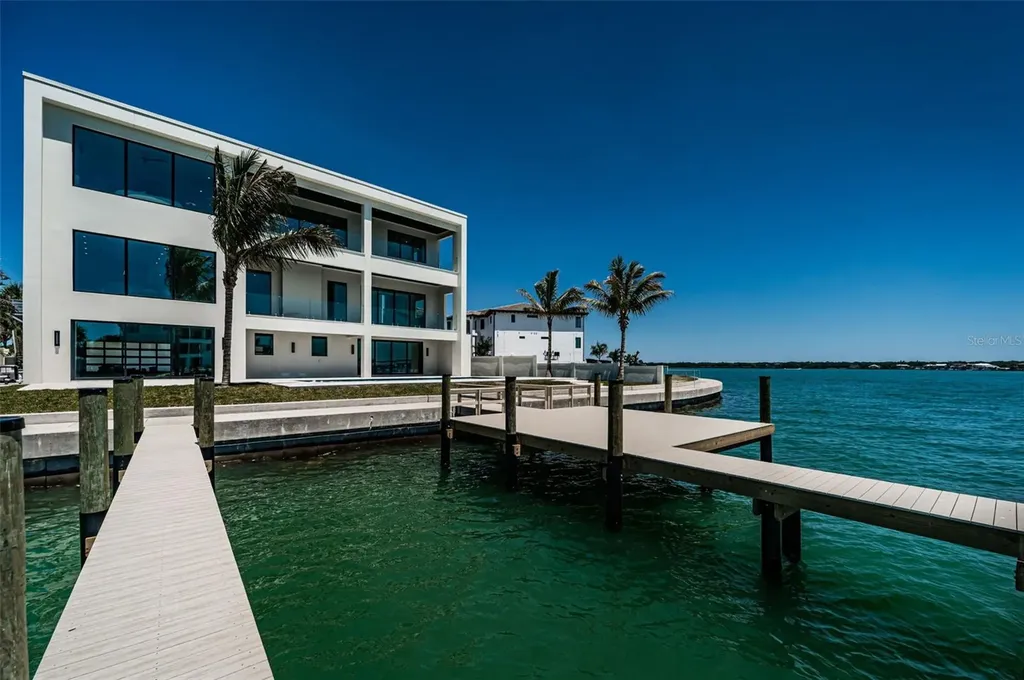 236 Howard Drive Belleair Beach FL 33786