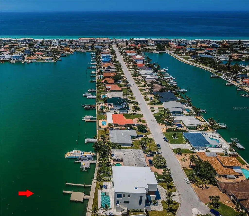 236 Howard Drive Belleair Beach FL 33786