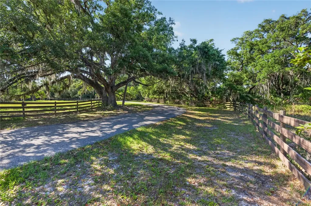 3711 Hidden River Road Sarasota FL 34240