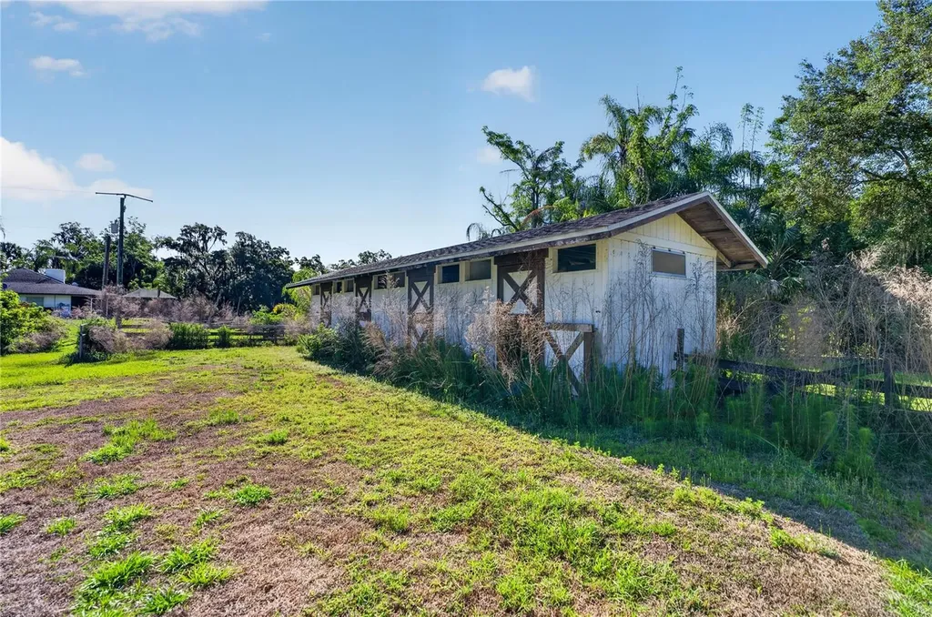 3711 Hidden River Road Sarasota FL 34240