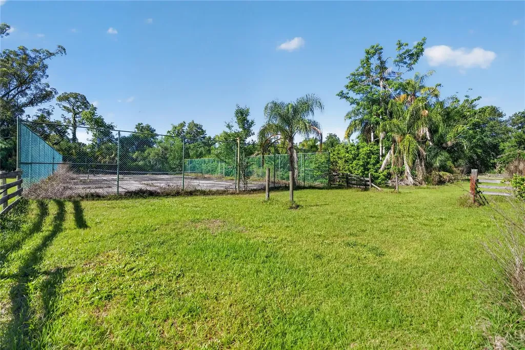 3711 Hidden River Road Sarasota FL 34240