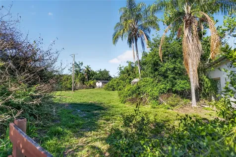 3711 Hidden River Road Sarasota FL 34240
