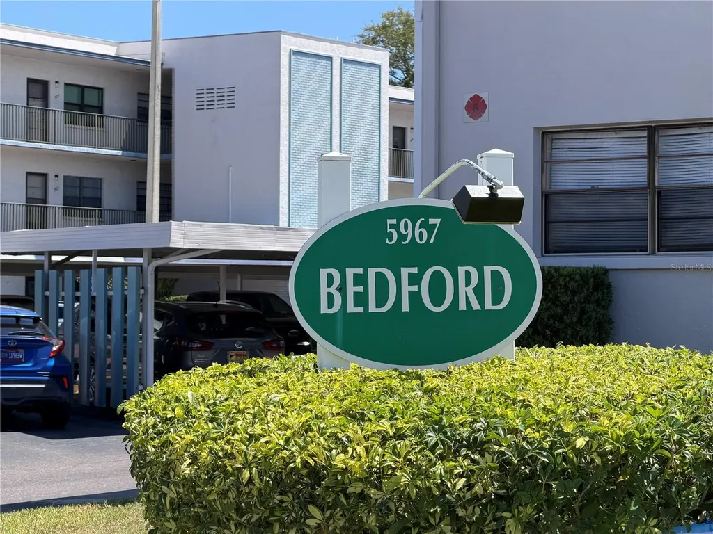 5967 Terrace Park Drive N St Petersburg FL 33709