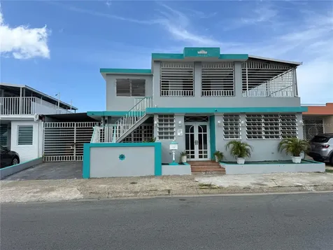 Inocencio Cruz 3ra Extención Villa Carolina Carolina PR 00985