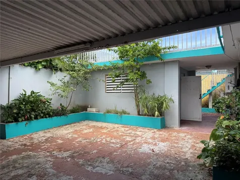 Inocencio Cruz 3ra Extención Villa Carolina Carolina PR 00985