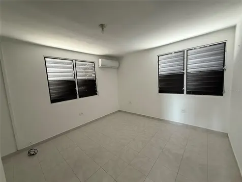 Inocencio Cruz 3ra Extención Villa Carolina Carolina PR 00985