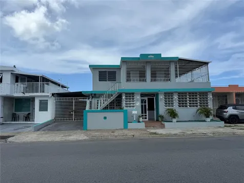 Inocencio Cruz 3ra Extención Villa Carolina Carolina PR 00985