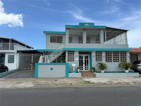 Inocencio Cruz 3ra Extención Villa Carolina Carolina PR 00985