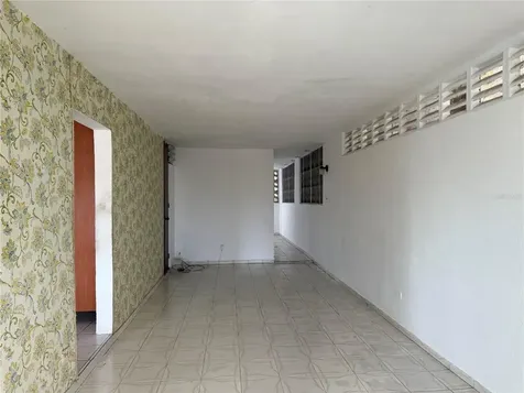 Inocencio Cruz 3ra Extención Villa Carolina Carolina PR 00985