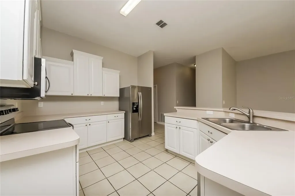 906 Mendoza Lane Kissimmee FL 34758