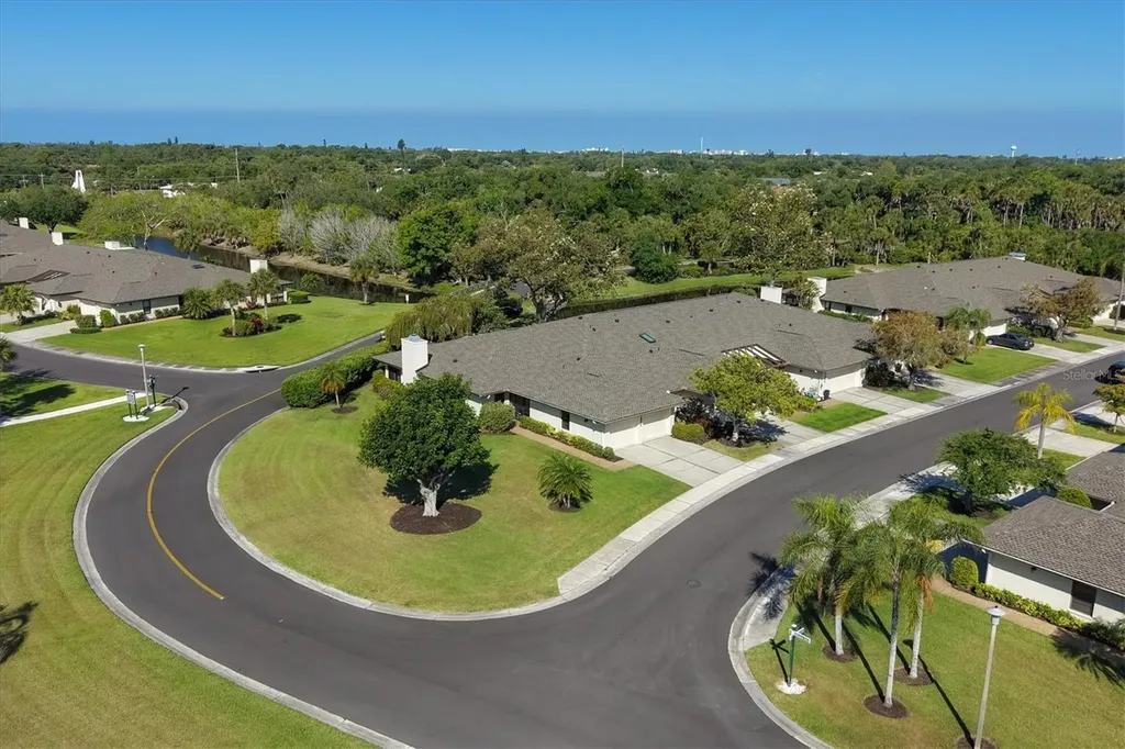 7374 Royal Birkdale Drive Sarasota FL 34238