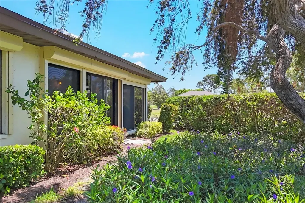 7374 Royal Birkdale Drive Sarasota FL 34238