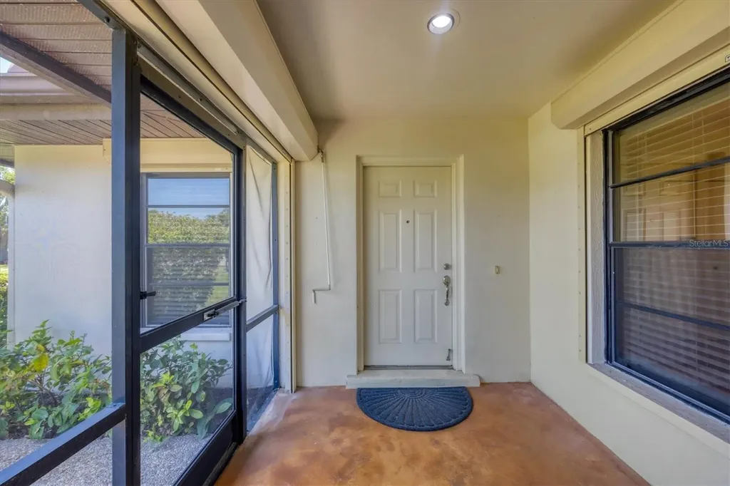 7374 Royal Birkdale Drive Sarasota FL 34238