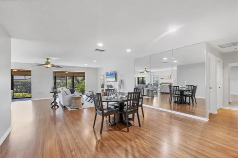 7374 Royal Birkdale Drive Sarasota FL 34238