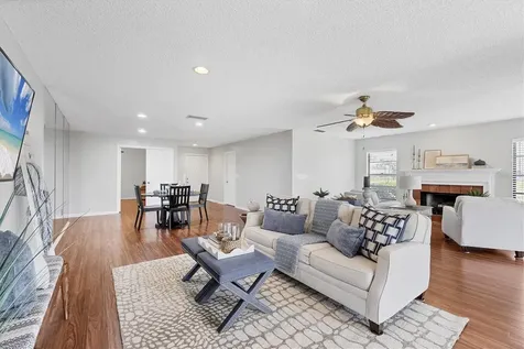 7374 Royal Birkdale Drive Sarasota FL 34238