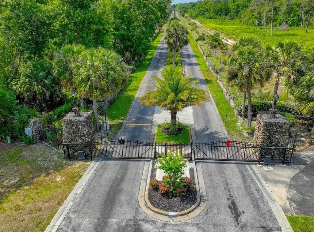 7032 River Run Boulevard Weeki Wachee FL 34607