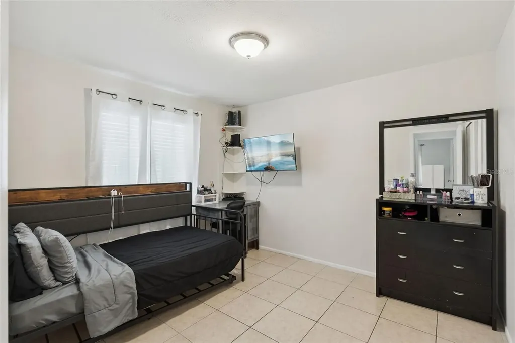 932 Ocala Woods Lane Orlando FL 32824