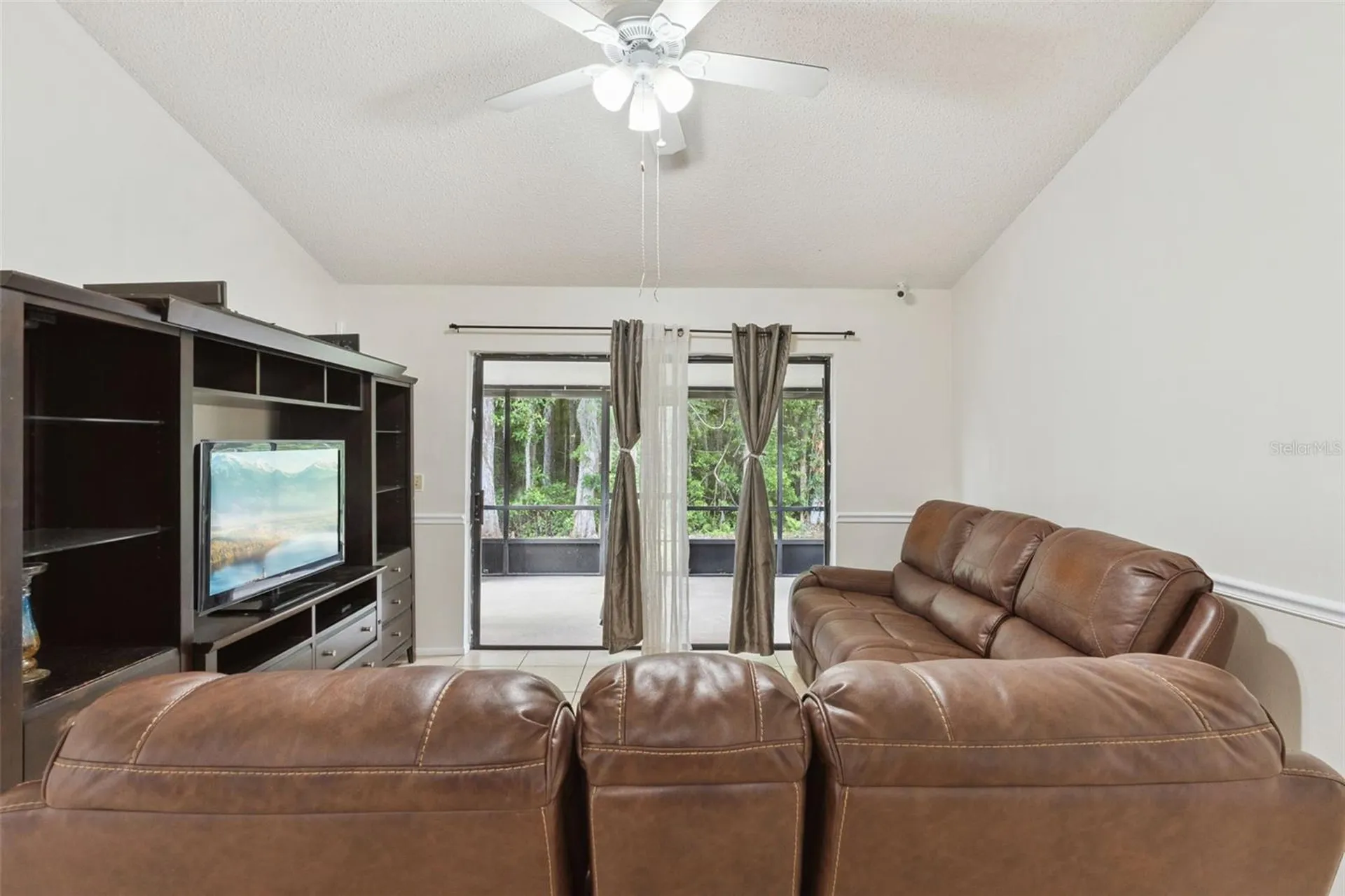 932 Ocala Woods Lane Orlando FL 32824