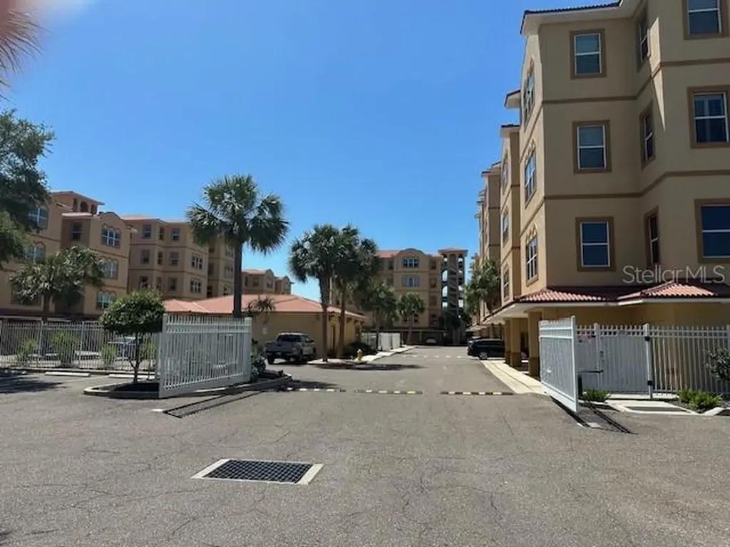 606 Wells Court Clearwater FL 33756