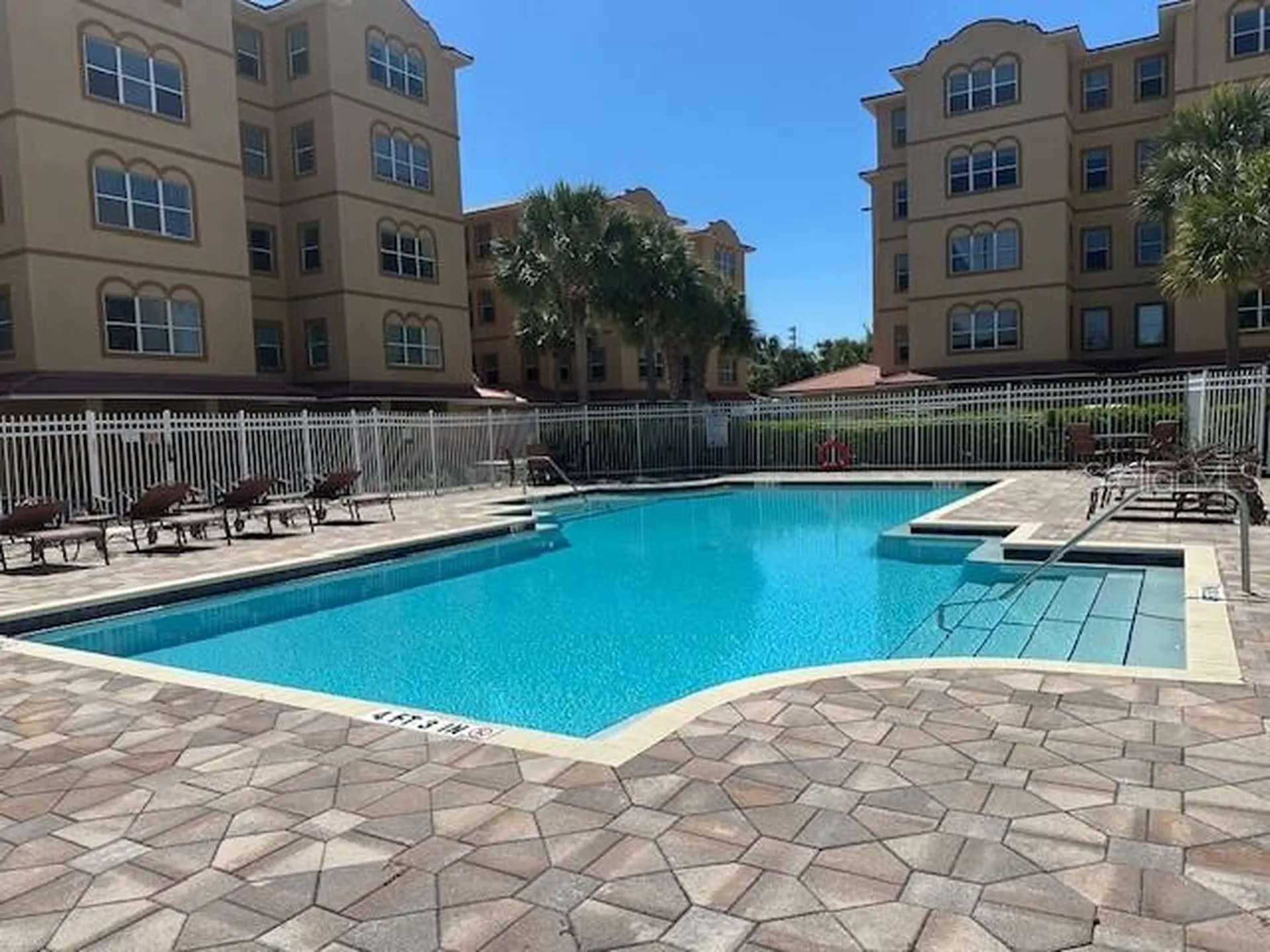 606 Wells Court Clearwater FL 33756
