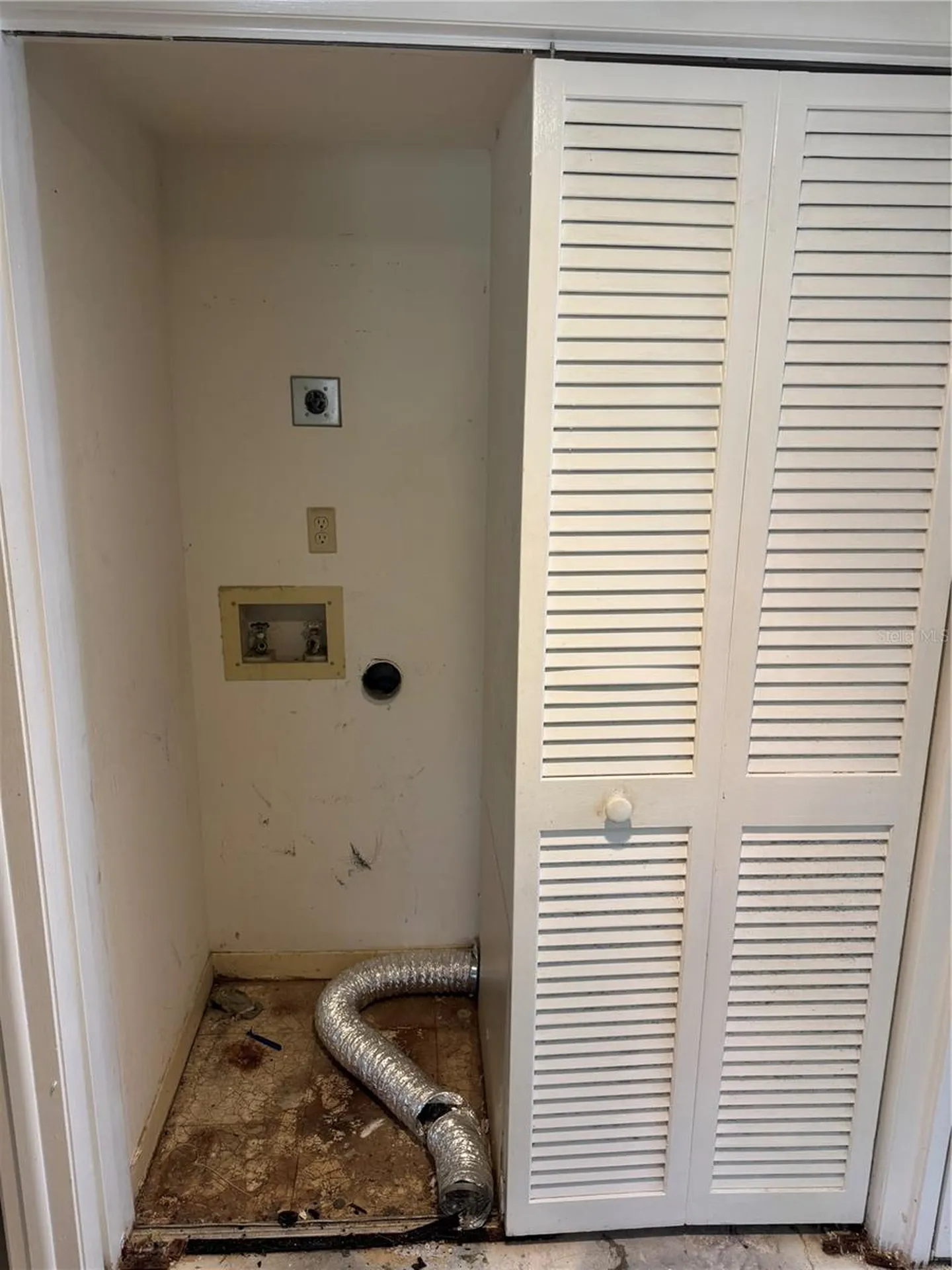3076 Eastland Boulevard Clearwater FL 33761