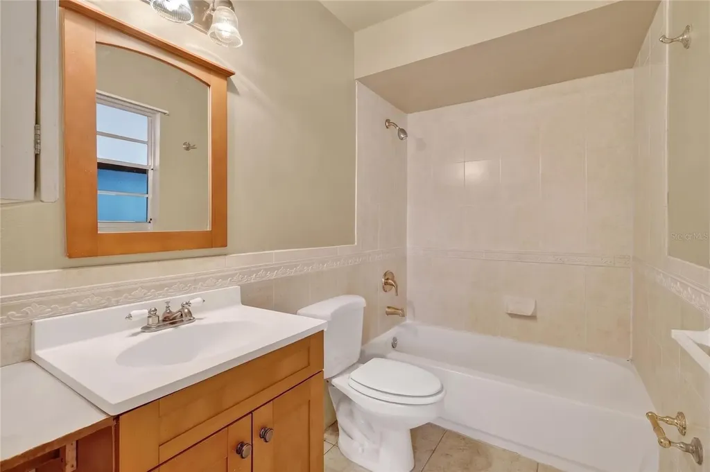 312 La Paz Drive Kissimmee FL 34743