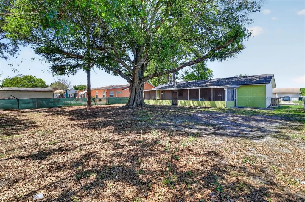 312 La Paz Drive Kissimmee FL 34743