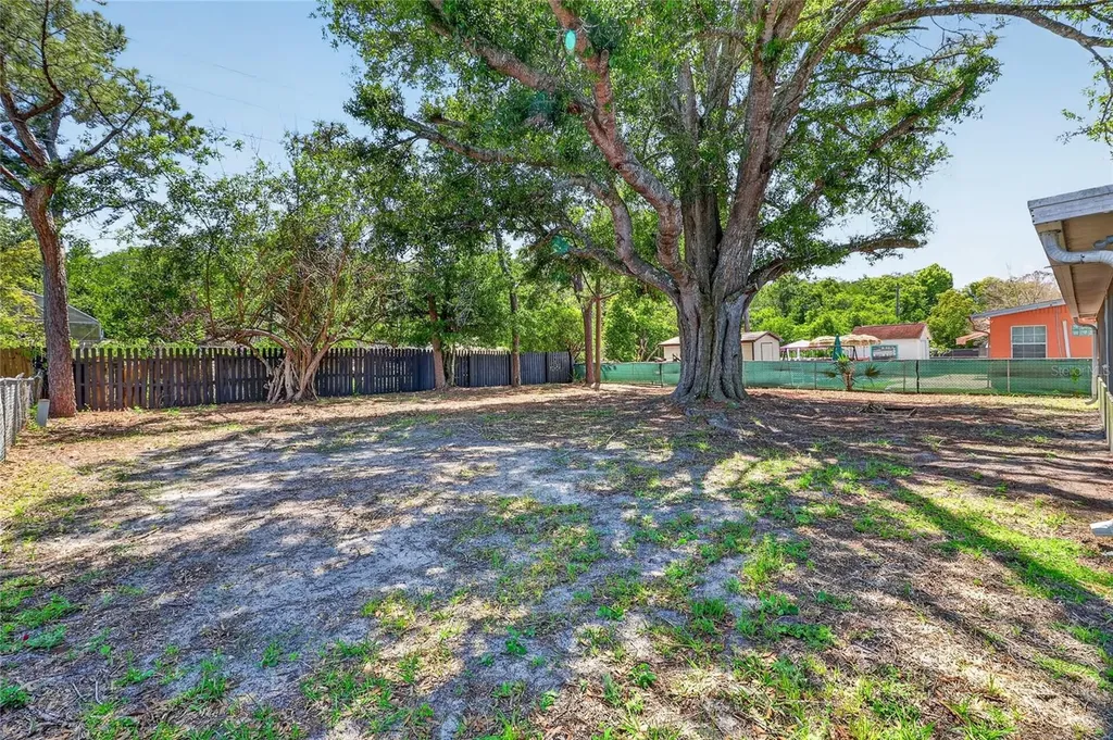 312 La Paz Drive Kissimmee FL 34743