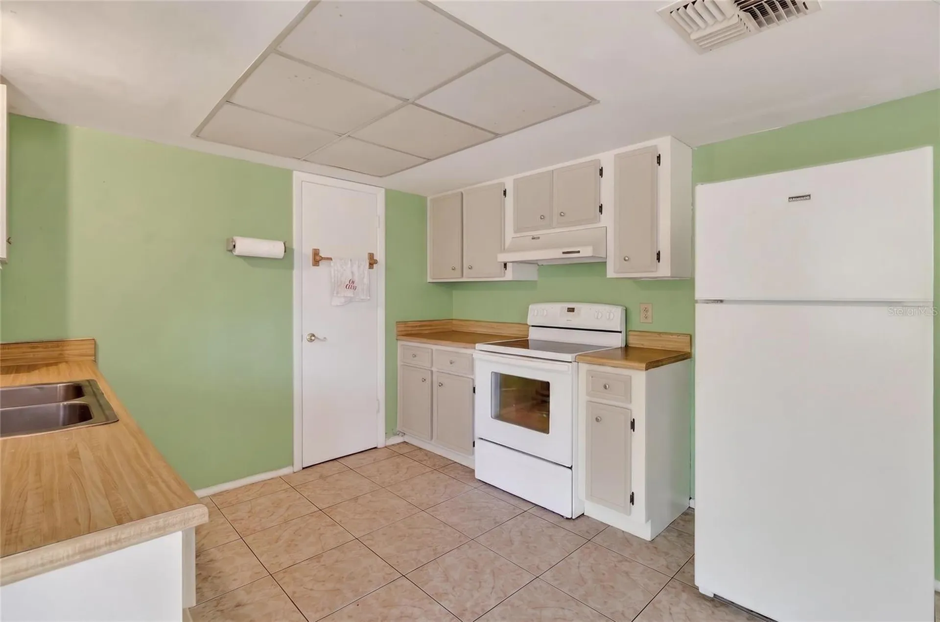 312 La Paz Drive Kissimmee FL 34743