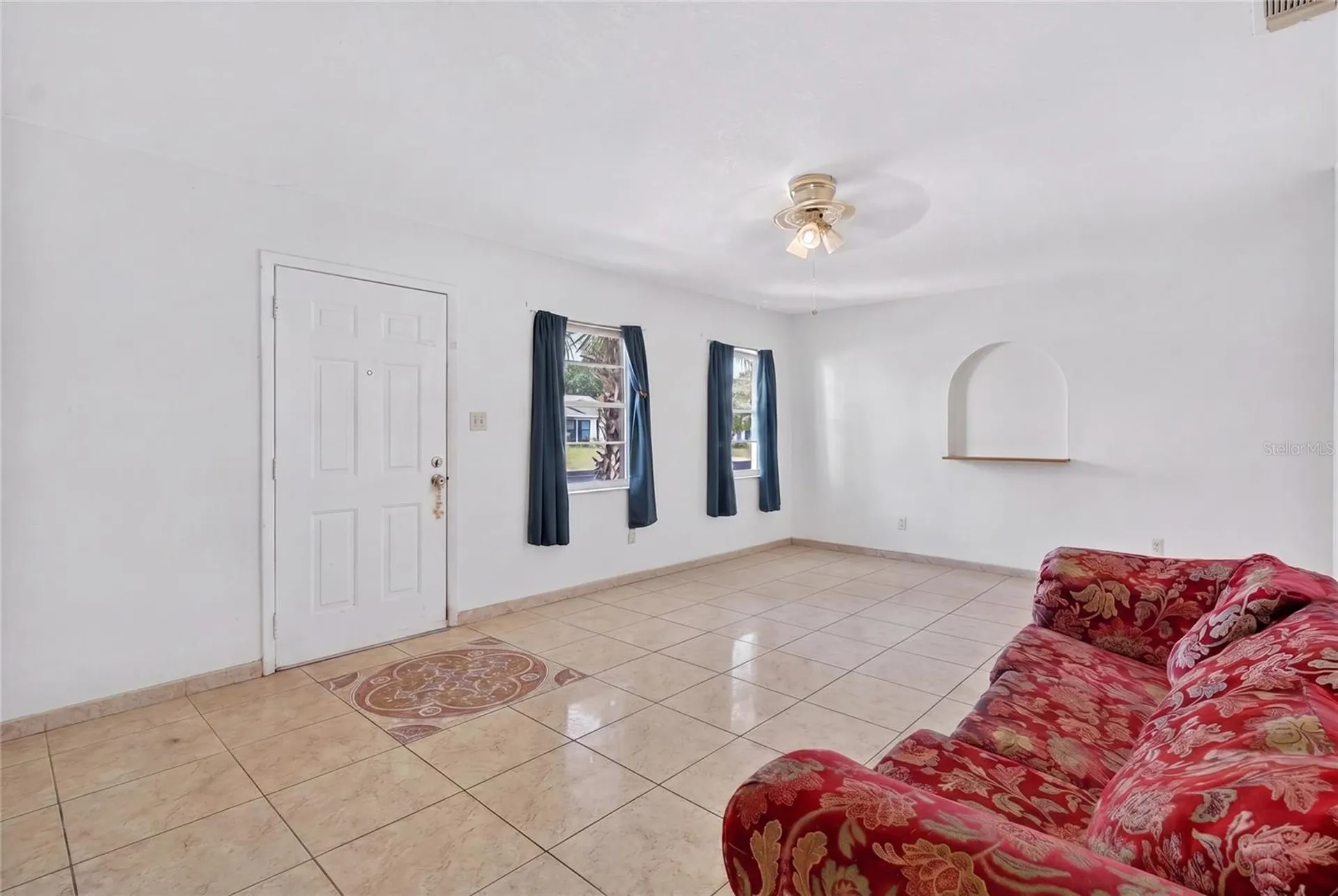 312 La Paz Drive Kissimmee FL 34743
