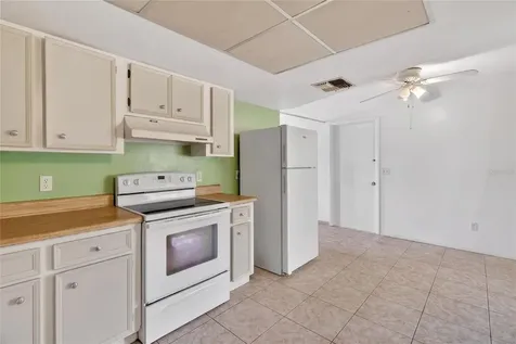 312 La Paz Drive Kissimmee FL 34743