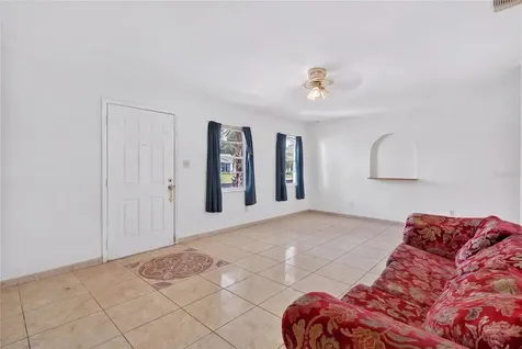312 La Paz Drive Kissimmee FL 34743