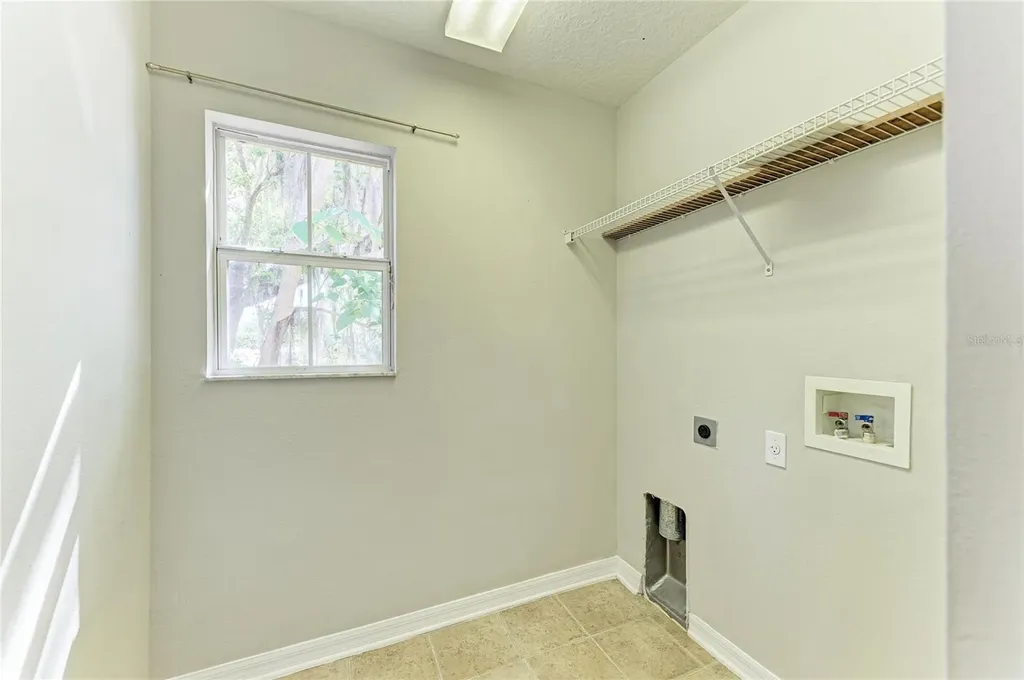 10825 Great Carlisle Court Riverview FL 33578