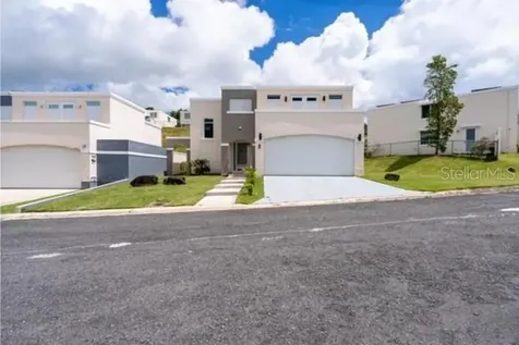 114 Sendero Largo Street Canovanas PR 00729